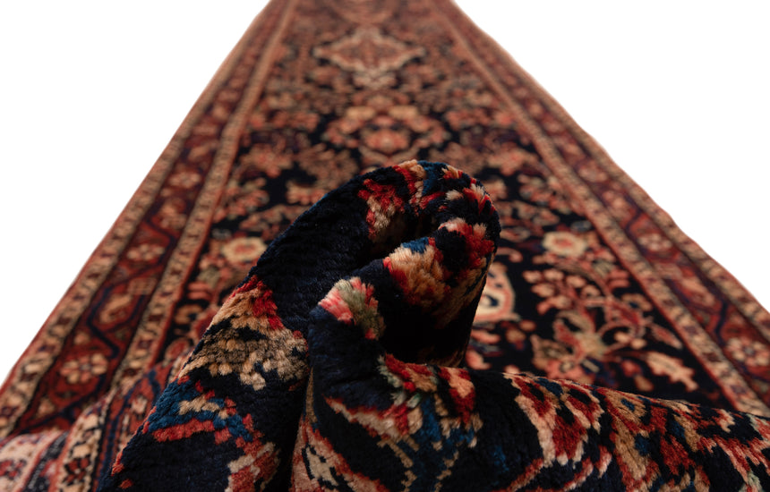 Hamedan Persian Rug | 616 x 87 cm