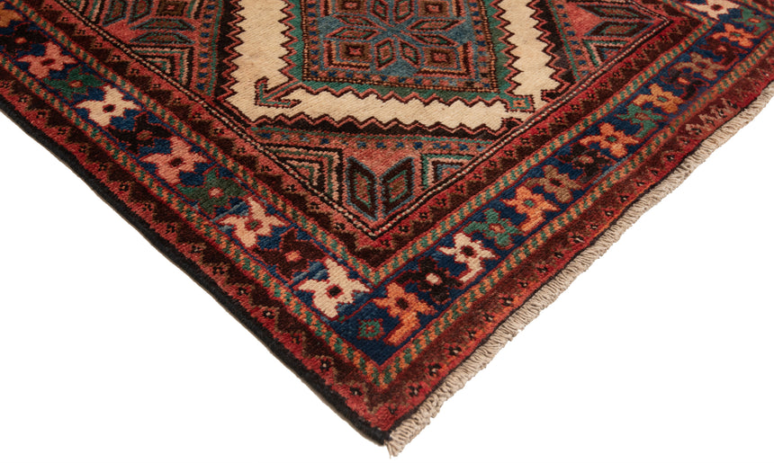 Hamedan Persian rug | 305 x 84 cm