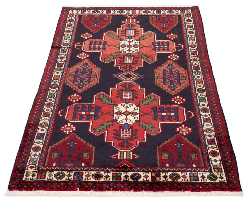 Hamedan Persian Rug | 154 x 109 cm