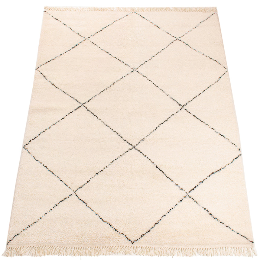 Berber rug with diamond design | 240 x 176 cm