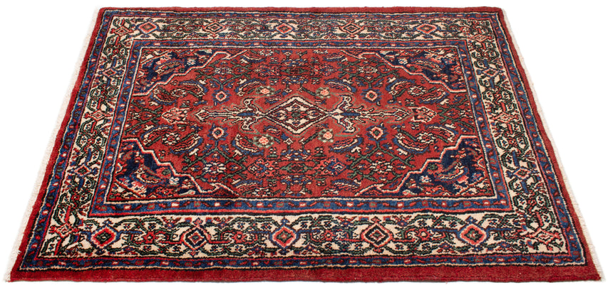 Hamedan Persian Rug | 150 x 111 cm