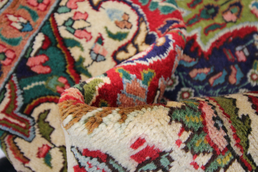 Tabriz Persian Rug | 295 x 204 cm