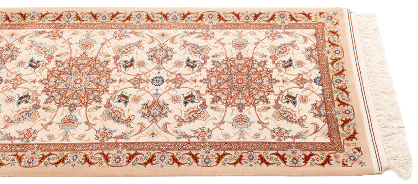 Isfahan Persian Rug | 307 x 71 cm