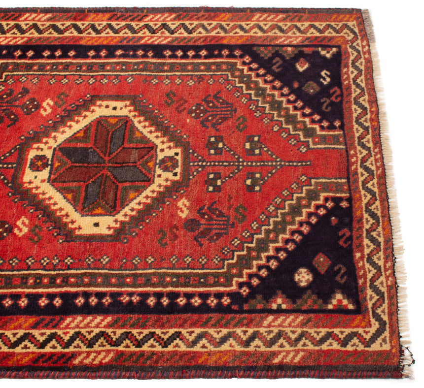 Shiraz Persian Rug | 136x104cm