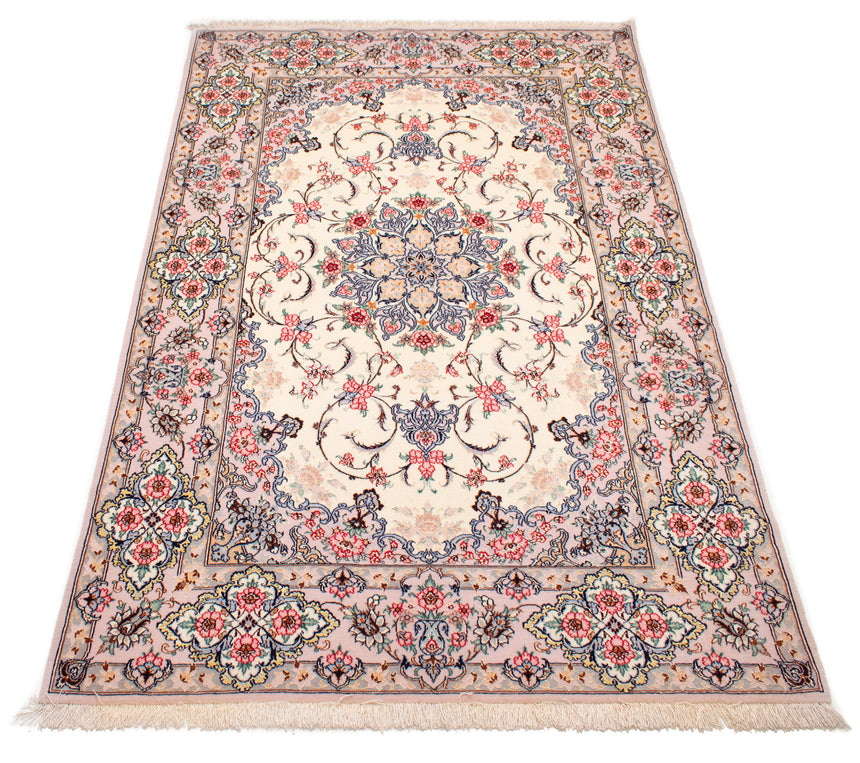 Isfahan Persian Rug | 166 x 110 cm