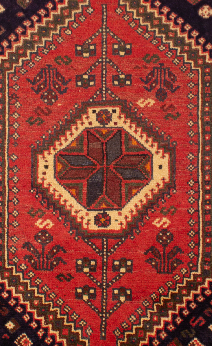 Shiraz Persian Rug | 136x104cm