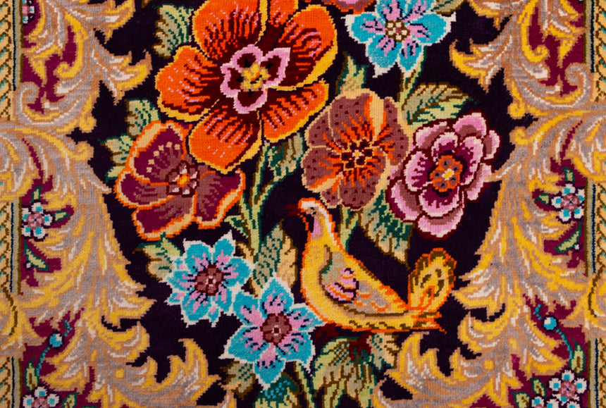 Qom Persian Rug | 101 x 29 cm