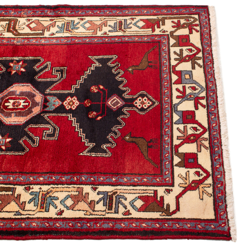 Hamedan Persian Rug | 143 x 101 cm