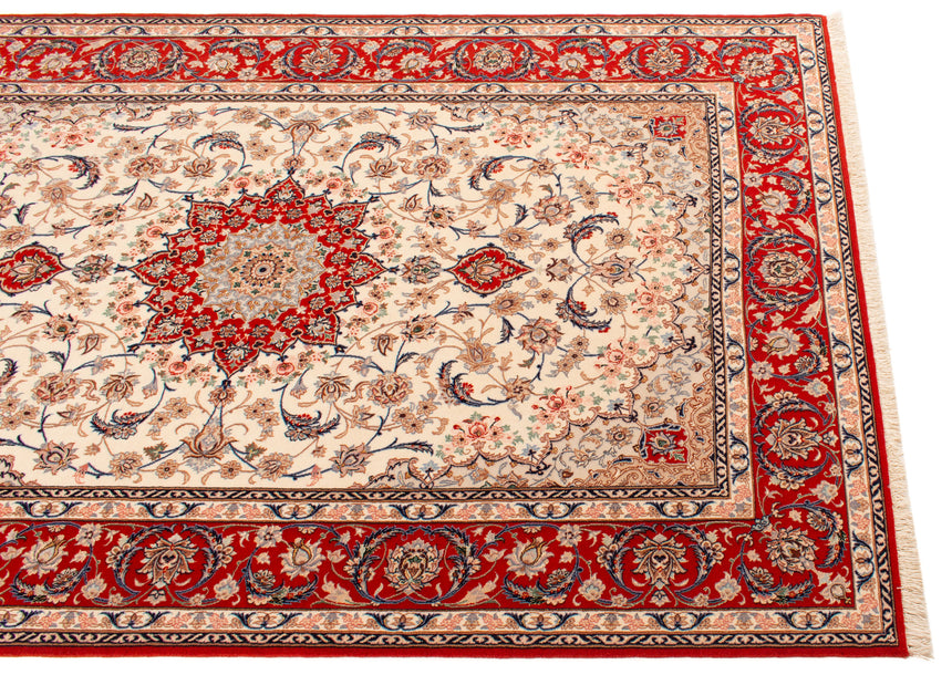 Isfahan Persian Rug | 230 x 150 cm