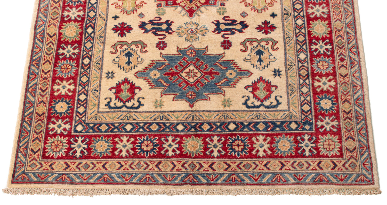 Kazak Rug | 206 x 151 cm