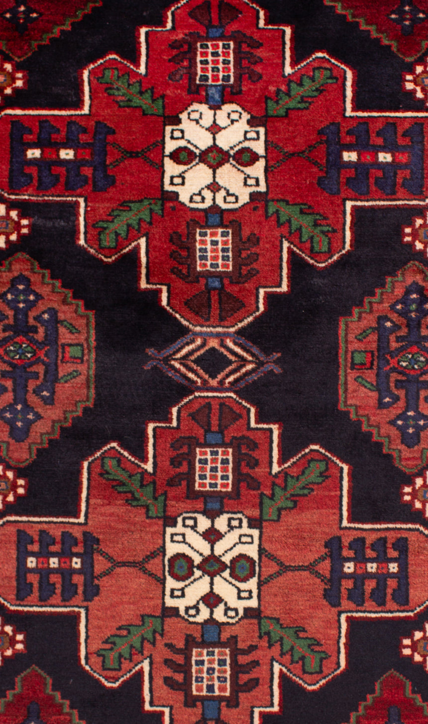 Hamedan Persian Rug | 154 x 109 cm