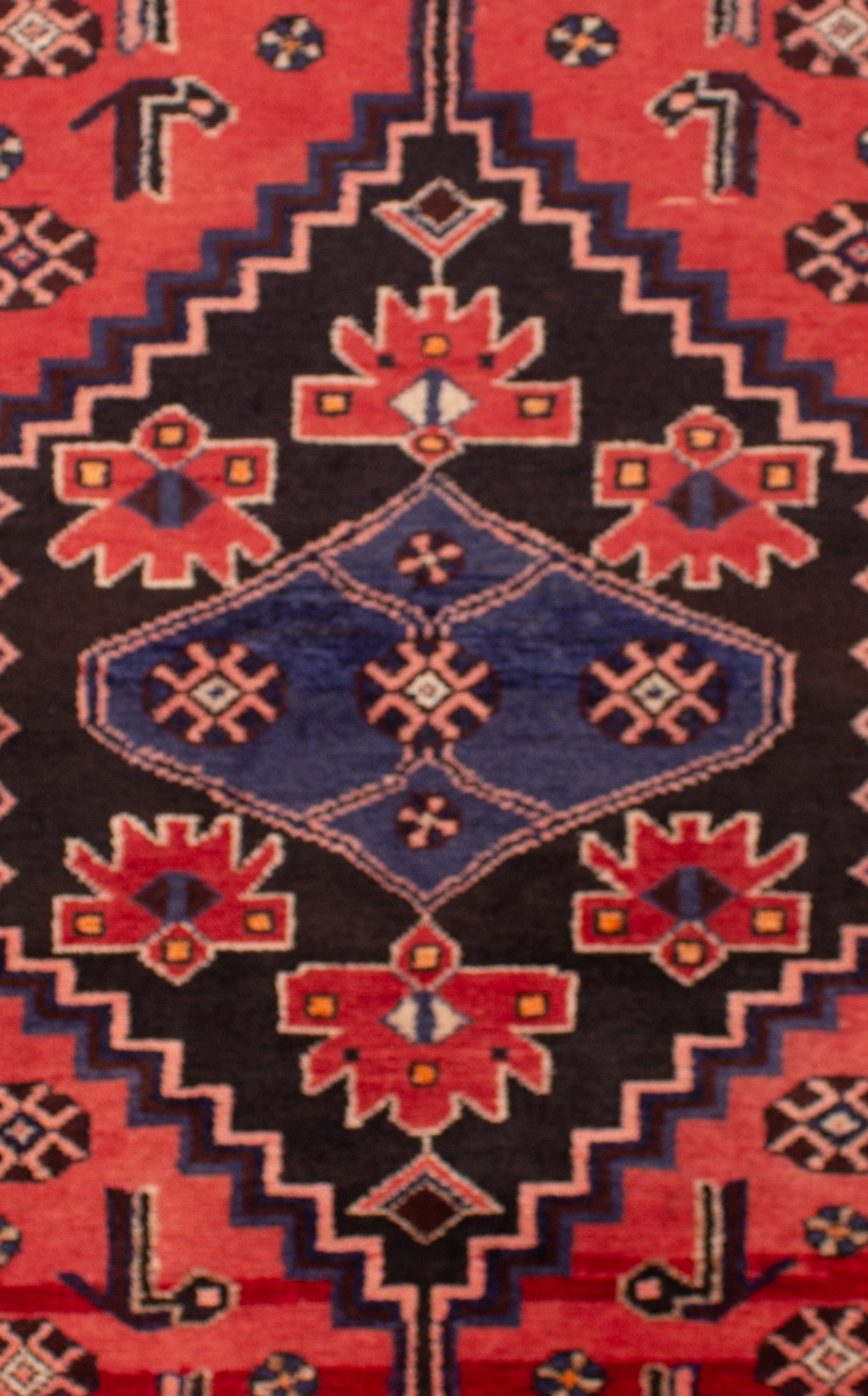 Hamedan Persian Rug | 140 x 99 cm