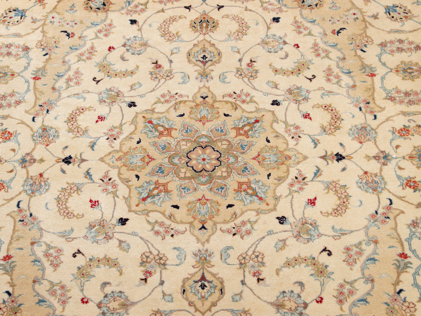Kashan Persian Rug | 203 x 157cm