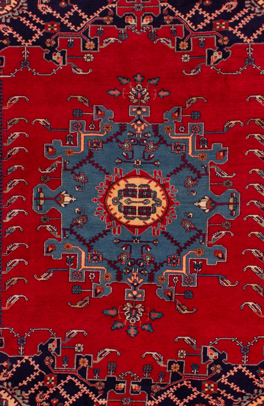 Hamedan Persian Rug | 184 x 139 cm