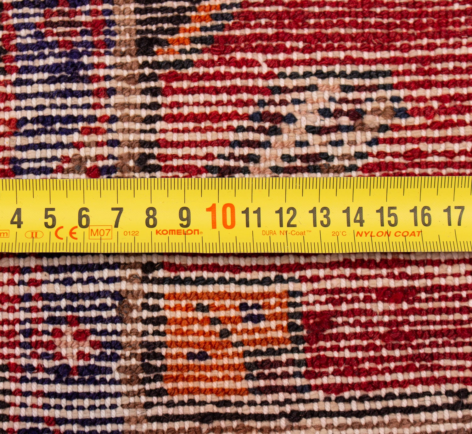 Hamedan Persian Rug | 147 x 112 cm