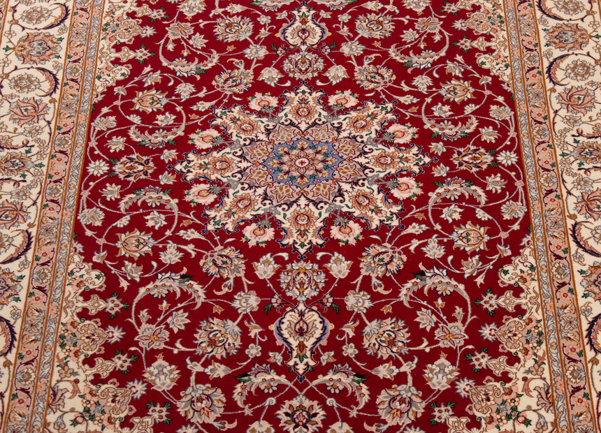 Isfahan Persian Rug | 226 x 157 cm