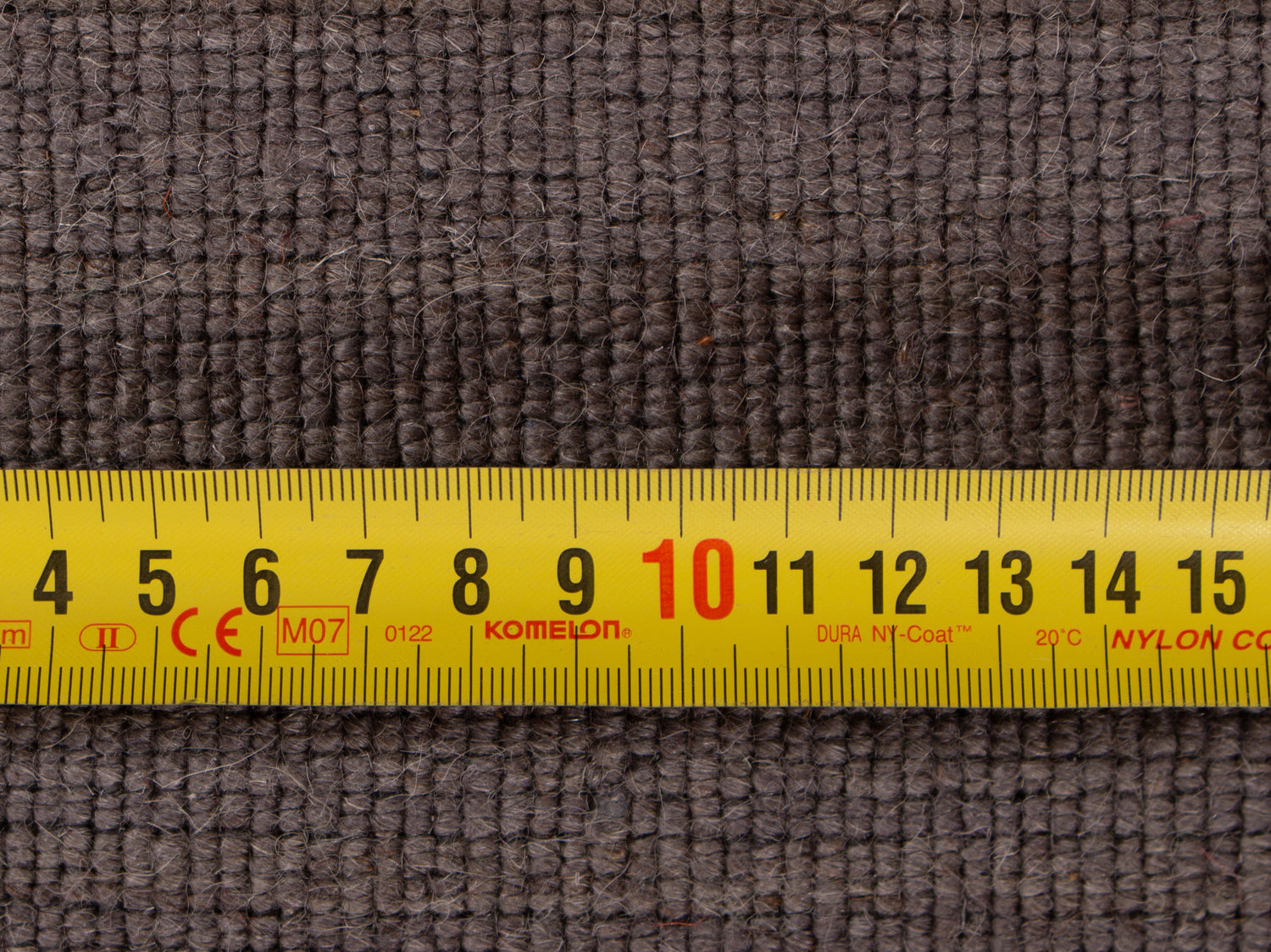 Modern Plain Rug | 146 x 67 cm