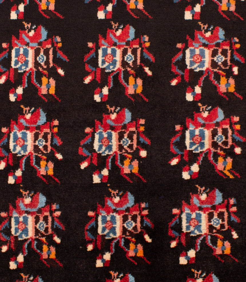 Hamedan Persian Rug | 140 x 109 cm