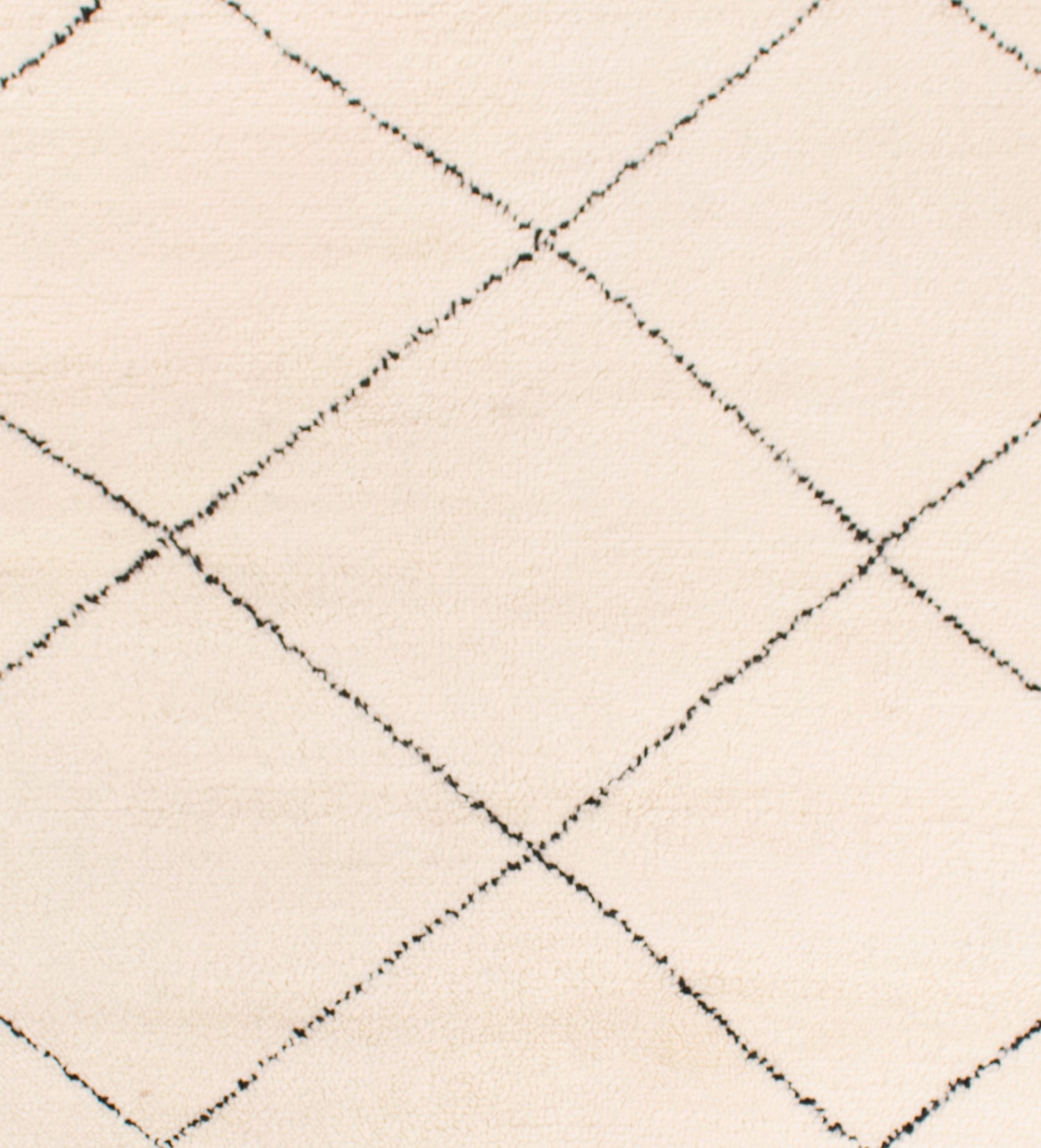 Berber rug with diamond design | 240 x 176 cm