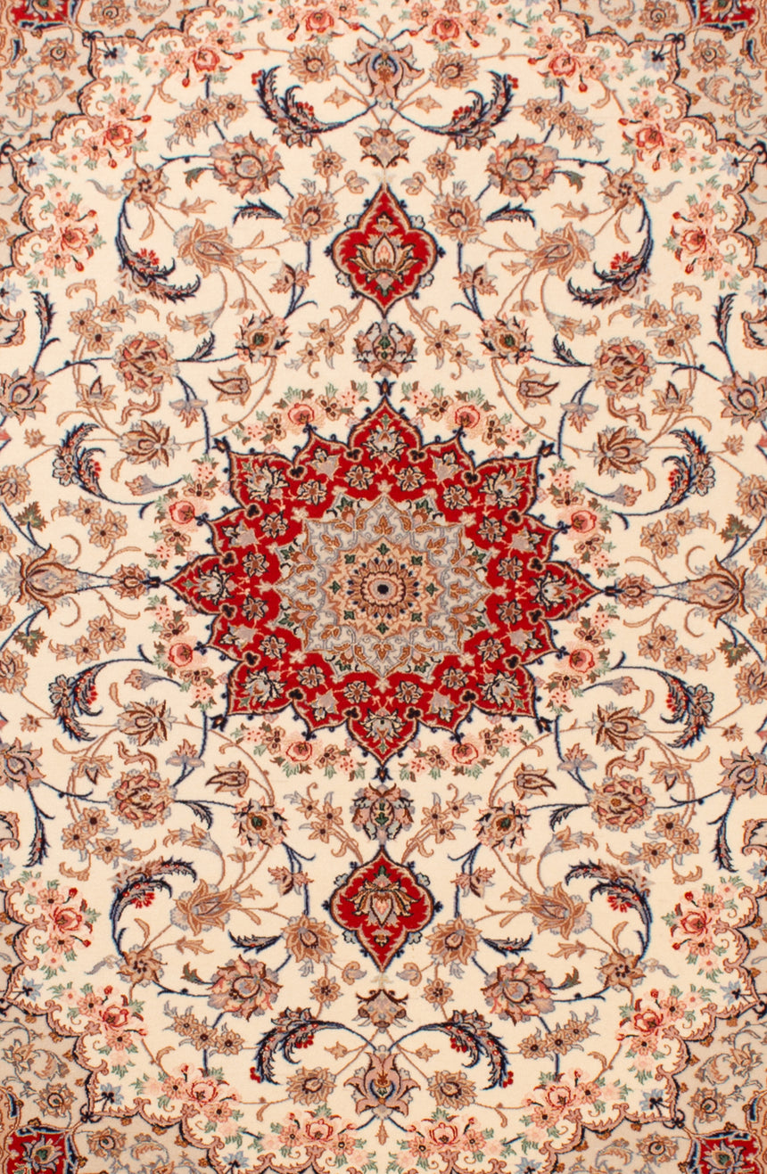Isfahan Persian Rug | 230 x 150 cm