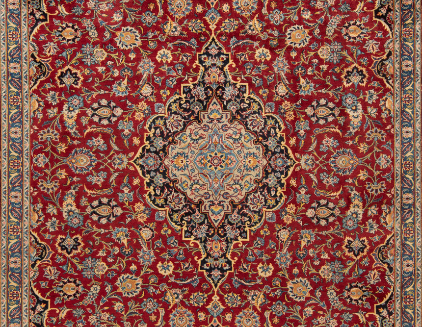 Kashan Persian Rug | 398 x 275 cm