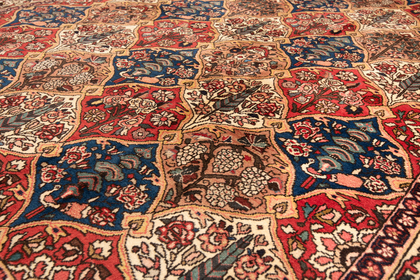 Bakhtiar Persian Rug | 313 x 205 cm