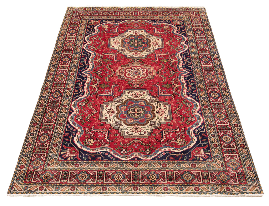 Tabriz Persian Rug | 198 x 136cm