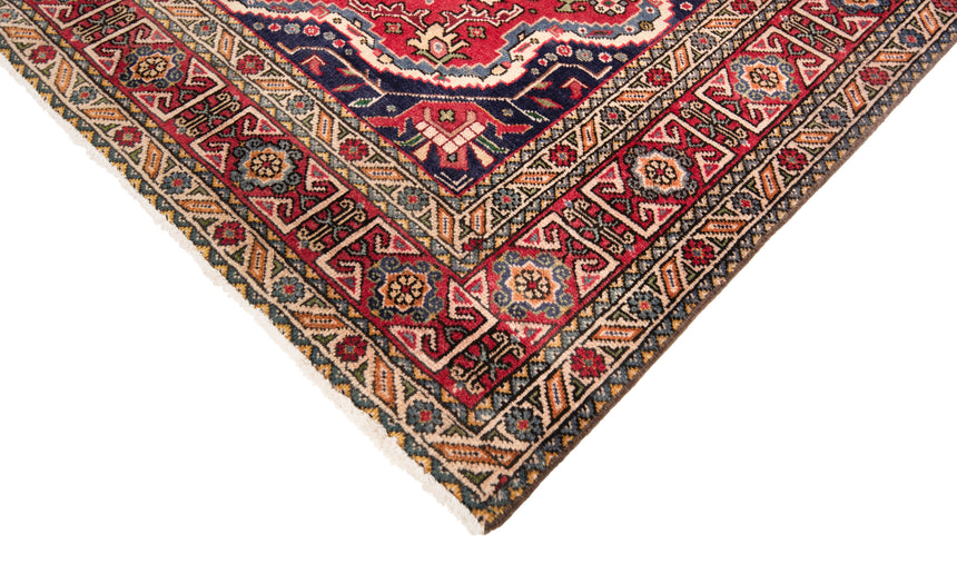 Tabriz Persian Rug | 198 x 136cm