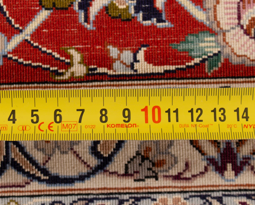 Isfahan Persian Rug | 240 x 158 cm