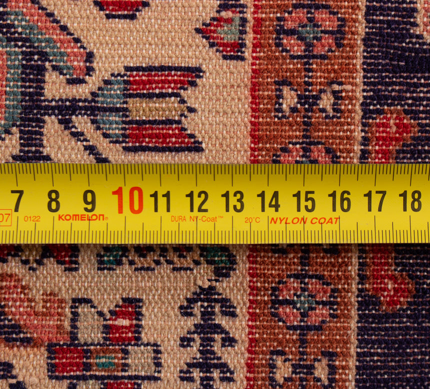 Hamedan Persian Rug | 184 x 139 cm