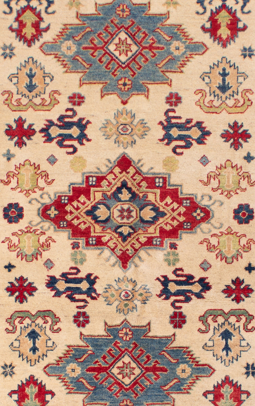 Kazak Rug | 206 x 151 cm
