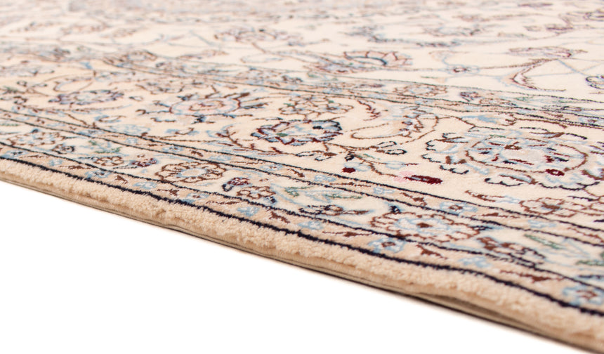 Nain 9La Persian Rug | 406 x 203 cm