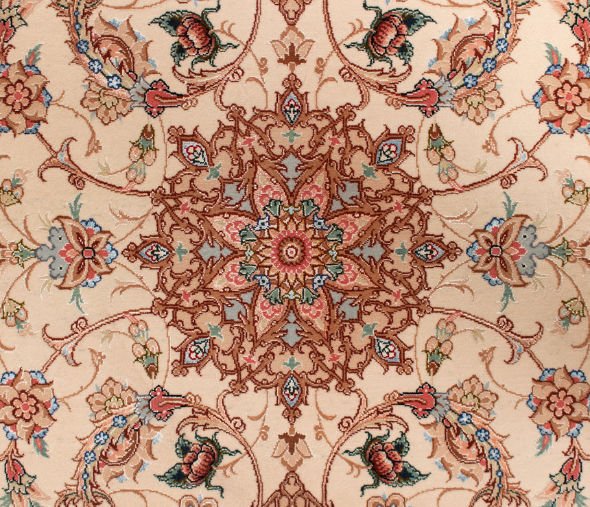 Isfahan Persian Rug | 307 x 71 cm