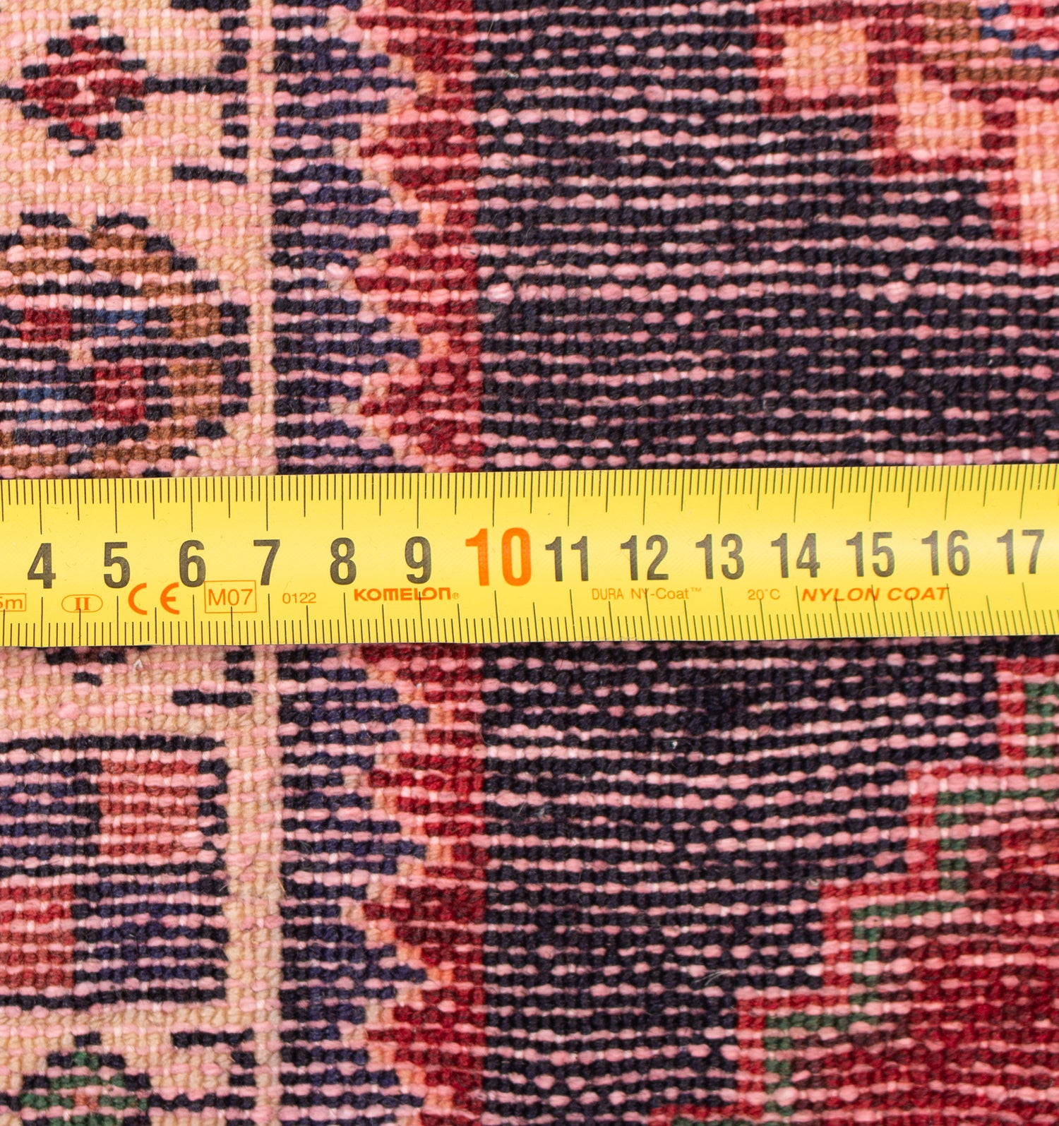 Hamedan Persian Rug | 154 x 109 cm