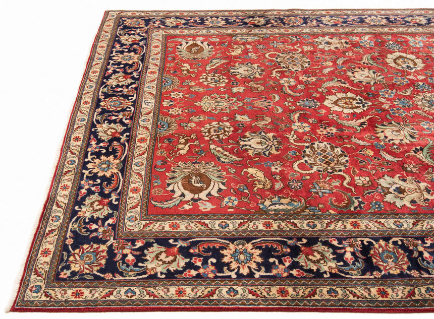 Tabriz Persian Rug | 323 x 217 cm