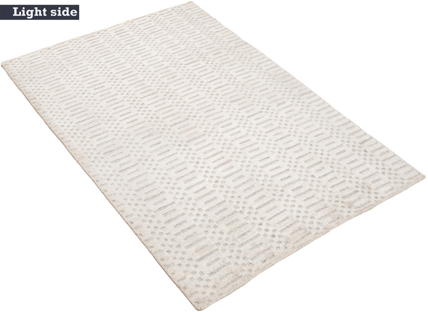 Handloom | 179 x 122 cm