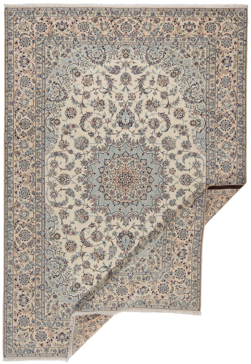 Nain 9la Persian Rug | 345 x 240 cm