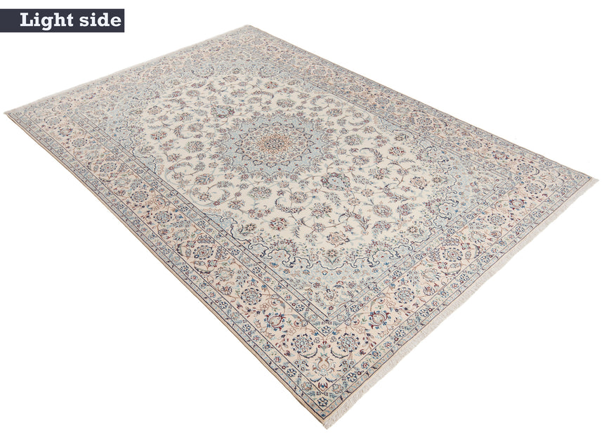 Nain 9la Persian Rug | 345 x 240 cm