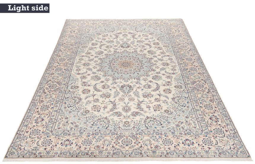 Nain 9la Persian Rug | 345 x 240 cm