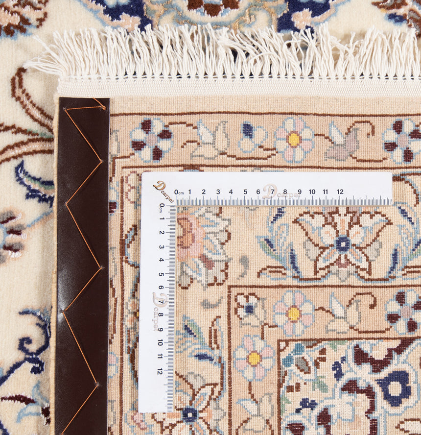 Nain 9La Persian Rug | 286 x 98 cm