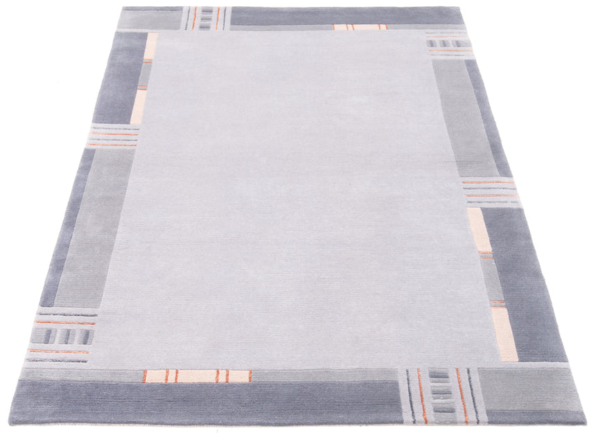 Nepalese Rug | 182 x 122 cm