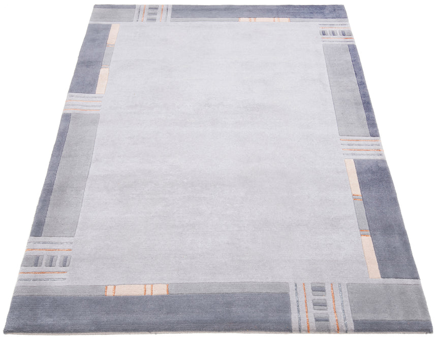 Nepalese Rug | 203 x 138 cm
