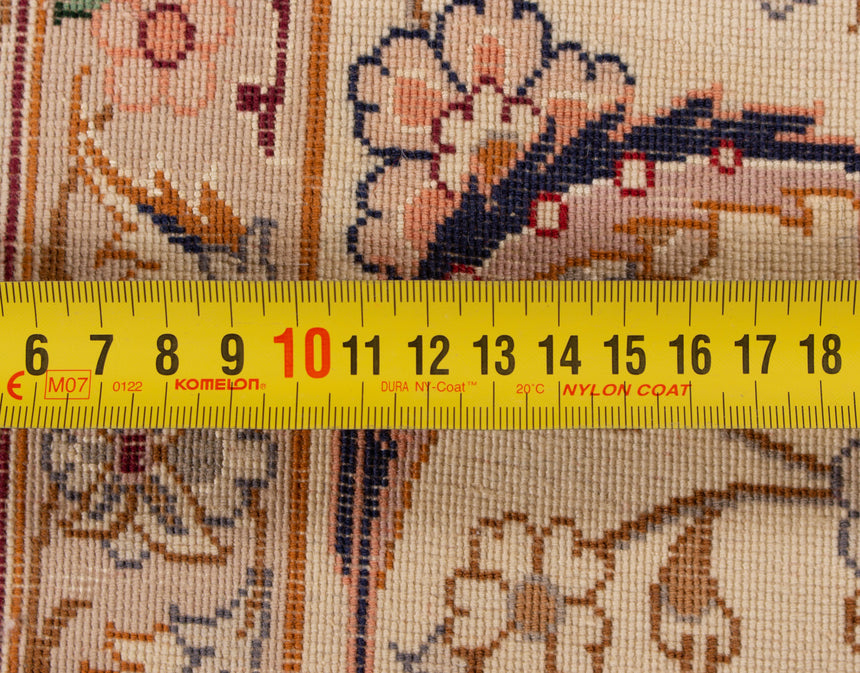 Isfahan Persian Rug | 226 x 157 cm