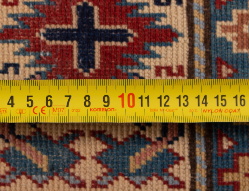 Kazak Rug | 212 x 162 cm