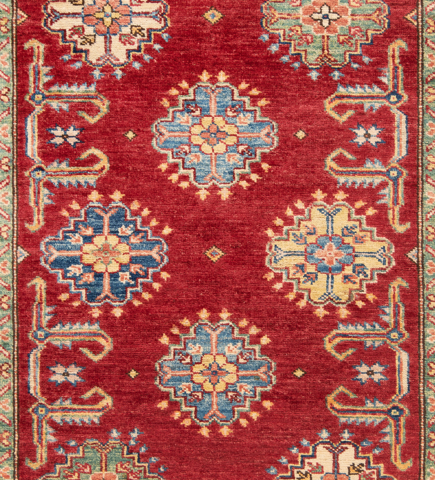 Kazak rug | 153 x 104 cm