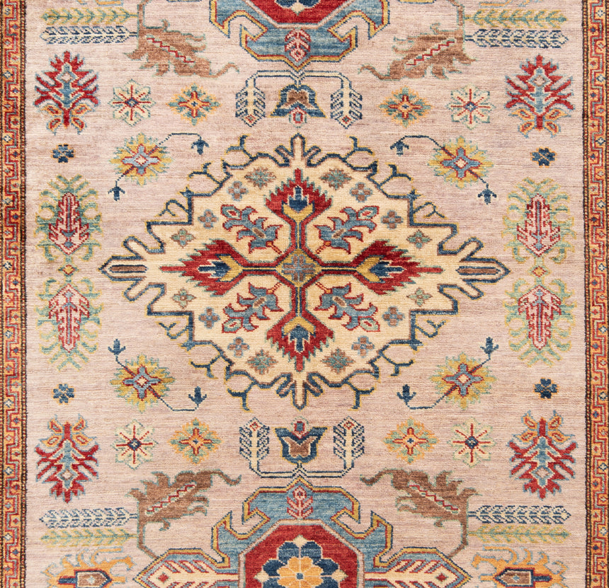 Kazak rug | 203 x 147 cm