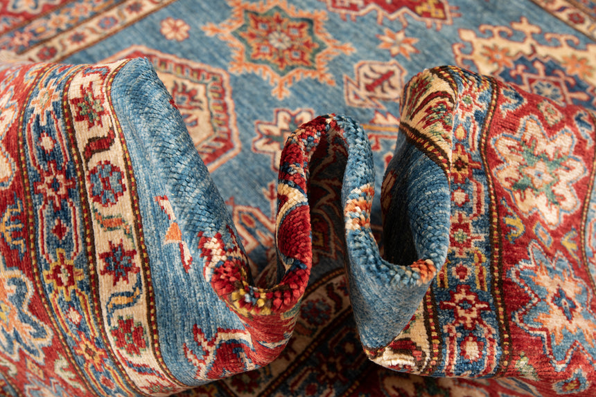 Kazak rug | 188 x 182 cm