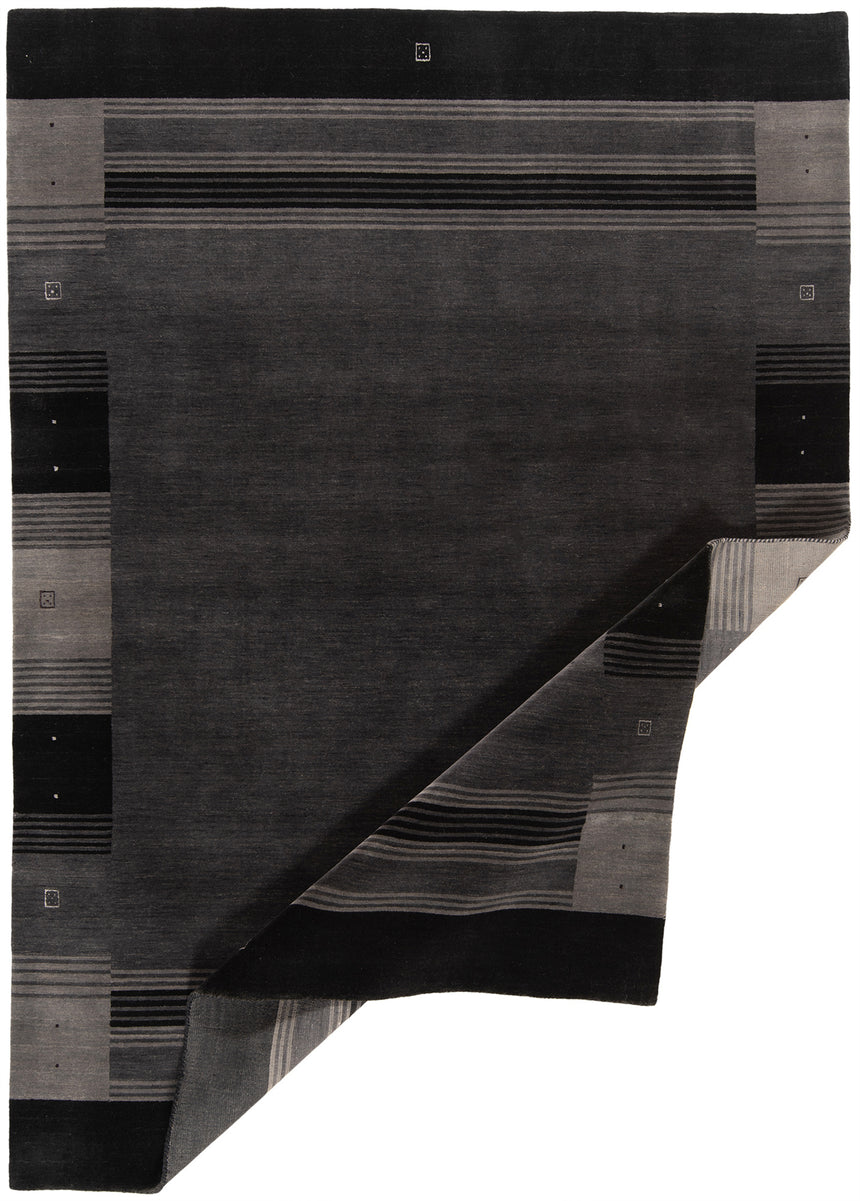 Handloom Rug | 240x172cm