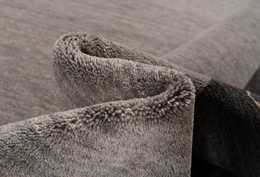 Handloom Rug | 240x170cm