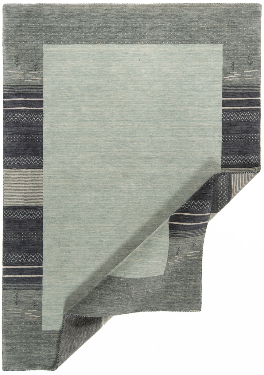 Handloom Rug | 240x170cm